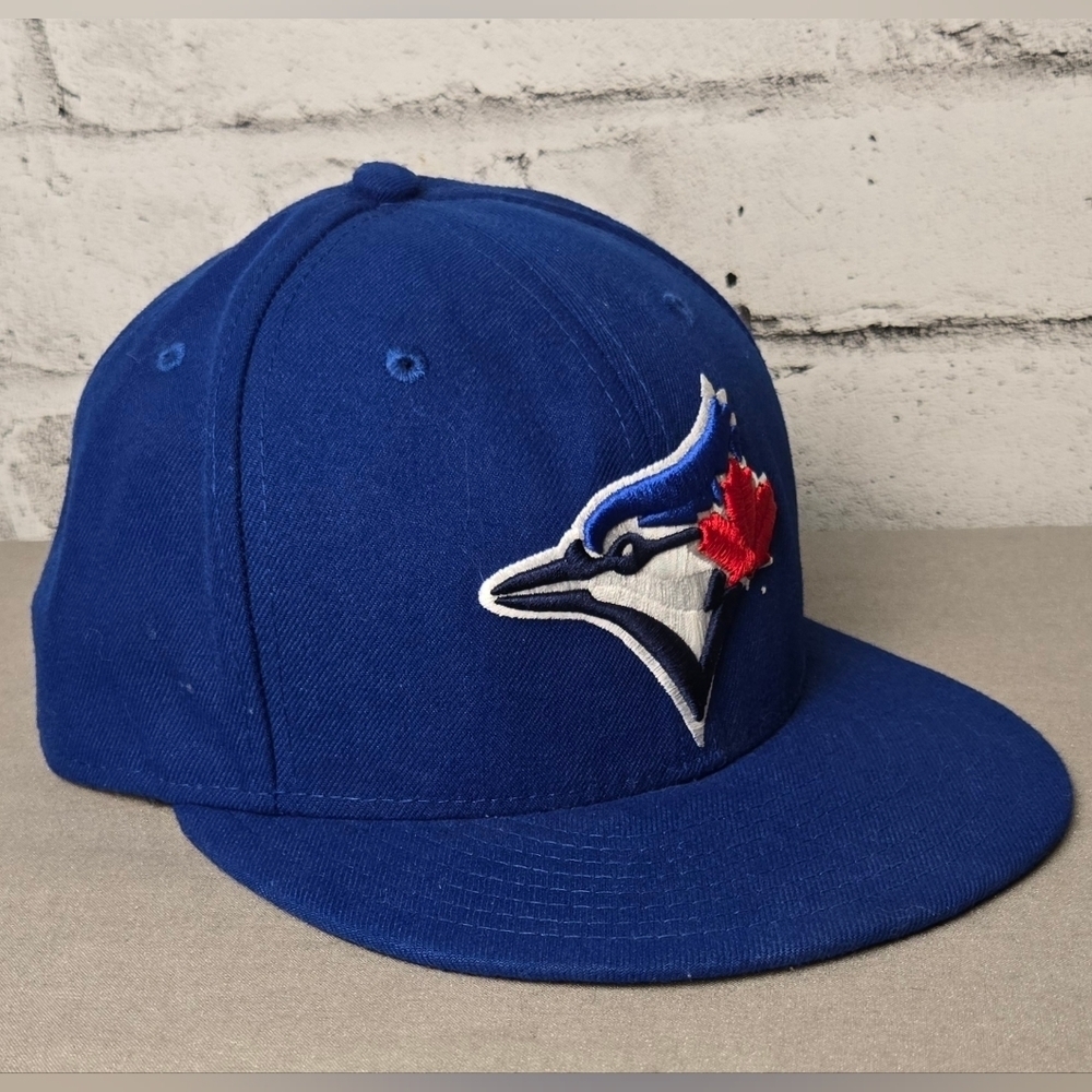 New Era 59FIFTY Blue Jays Fitted Hat 7 3/8 MLB On Field Cap